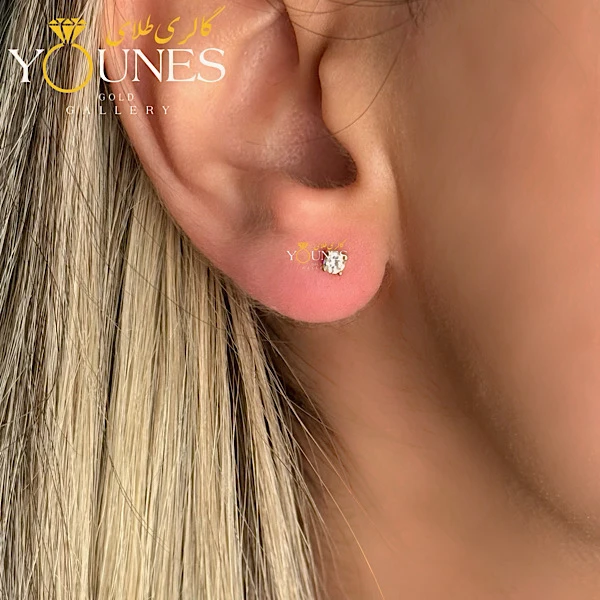 گوشواره طلا میخی نگینی دایره ای